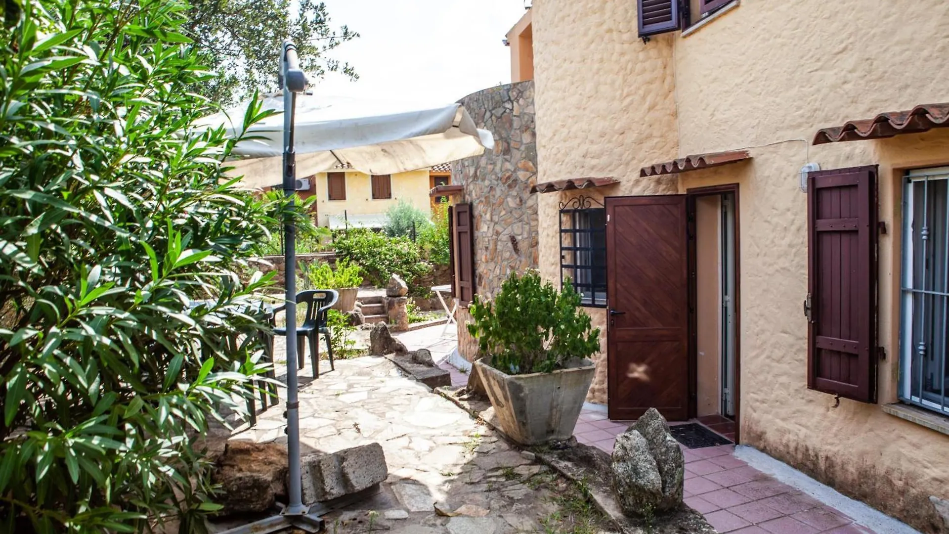 شقة Casa Vacanze A 200 Mt Spiaggia Con 5 Camere 2 Bagni E 10 Posti Letto بورتو أوتيولو إيطاليا
